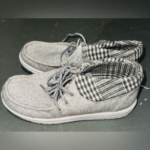 Similar to Hey Dude Shoes